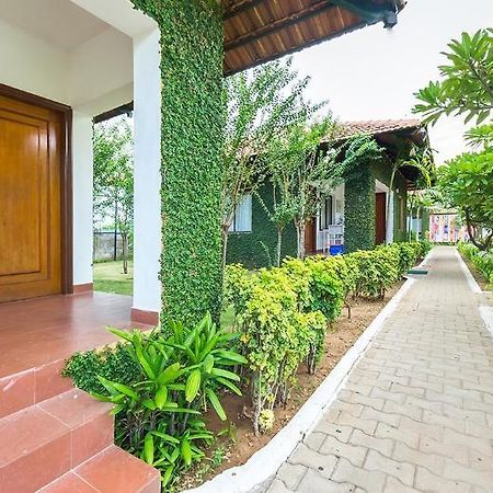 Hotel Riverside Resort And Spa Kumbakonam Dış mekan fotoğraf