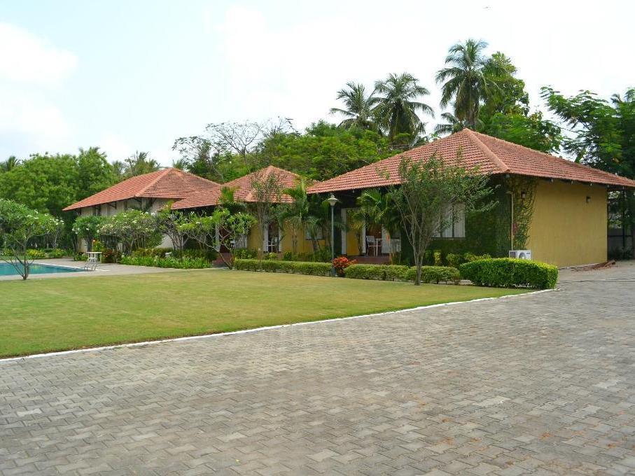 Hotel Riverside Resort And Spa Kumbakonam Dış mekan fotoğraf