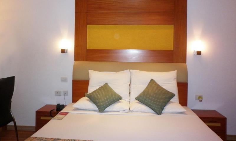 Hotel Riverside Resort And Spa Kumbakonam Dış mekan fotoğraf