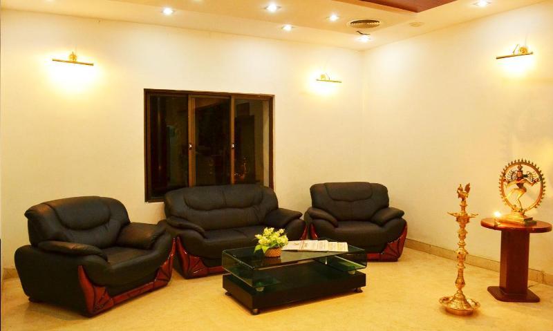 Hotel Riverside Resort And Spa Kumbakonam Dış mekan fotoğraf